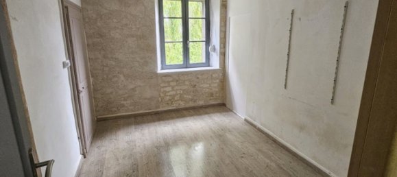 3 bedrooms House in Monceau-les-Leups, France No. 57852 9