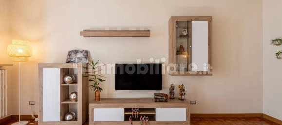 1 bedroom Apartment in Milan, Italy No. 331624 8