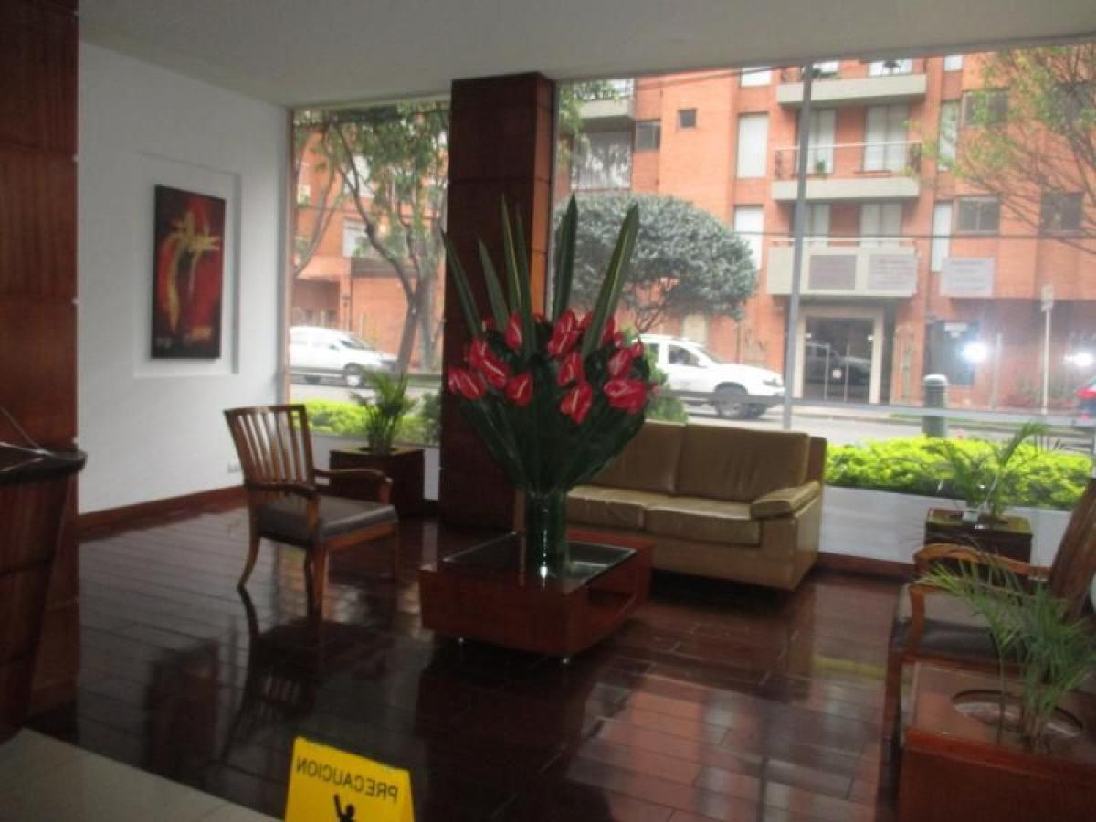 3 bedrooms House in Bogota, Colombia No. 12262