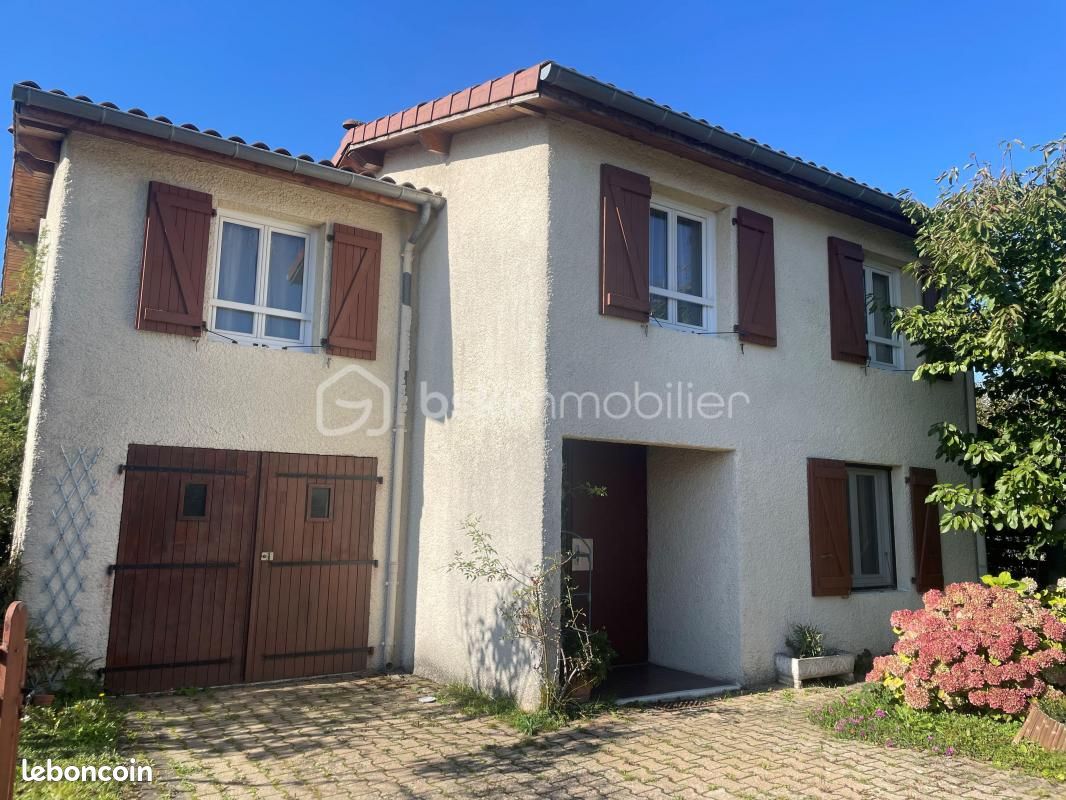 4 chambres Maison à Saint-Étienne-de-Saint-Geoirs, France No. 269807