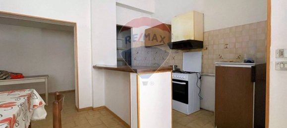 4 rooms Apartment in Arcevia, Italy No. 201208 2