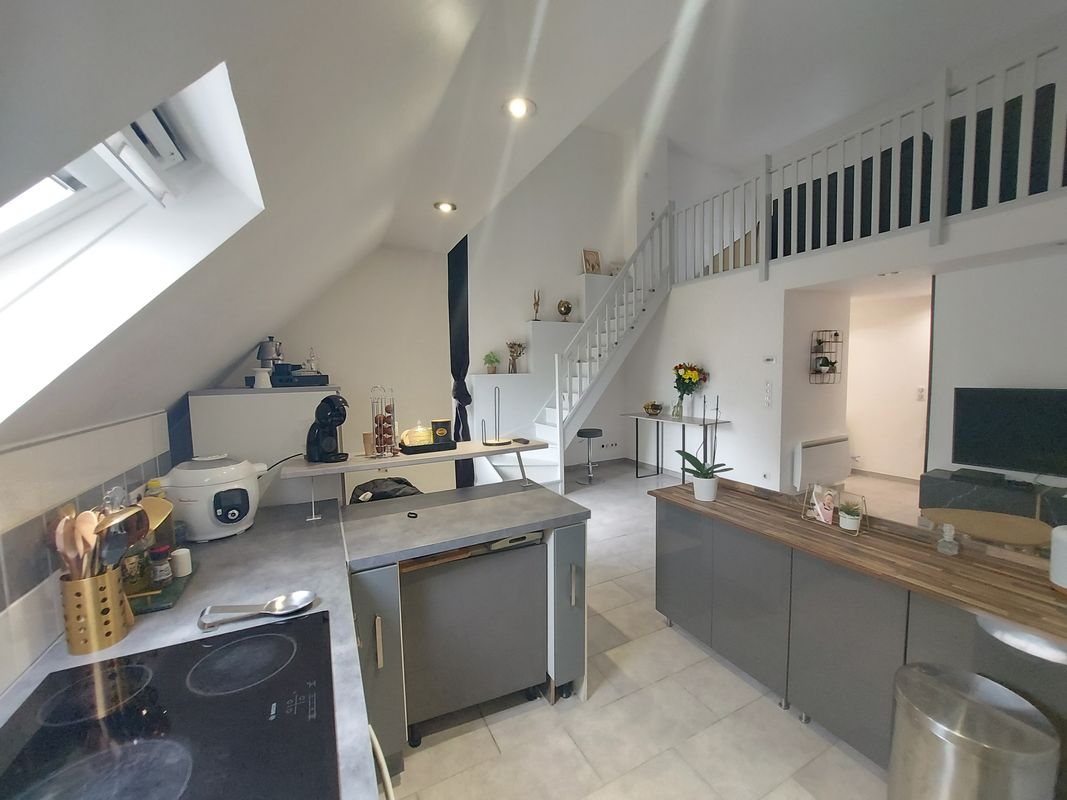 3 bedrooms Apartment in Mantes-la-Ville, France No. 174652