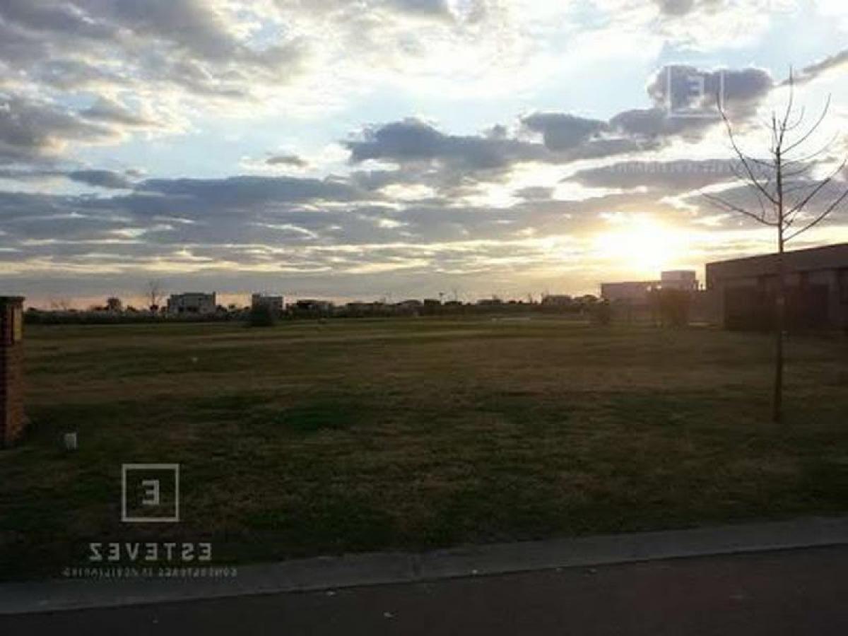  Land in Escobar, Argentina No. 119160