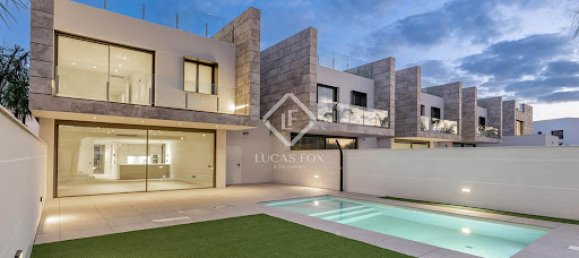 4 bedrooms Villa in Cambrils, Spain No. 183379 11