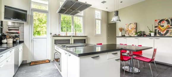 5 chambres Villa à Suresnes, France No. 176702 18