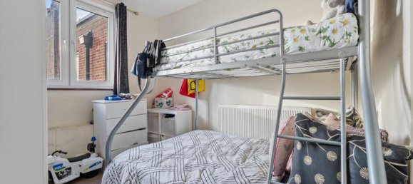 2 bedrooms Apartment in London, United Kingdom No. 12574 5