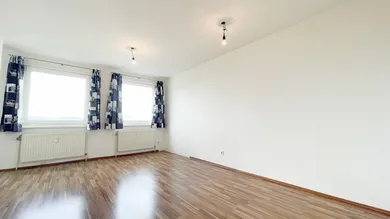 Estudio en Favoriten, Austria No. 82534