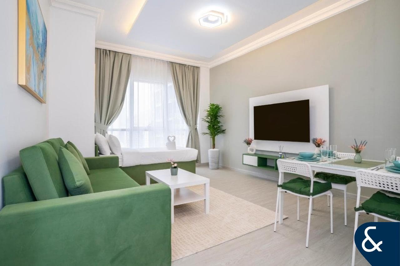 Apartamento de 1 dormitorio en Jumeirah Lake Towers, UAE No. 119875