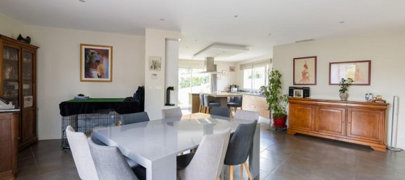 Вилла с 4 спальнями в Сен-Жан, Франция № 300182 3