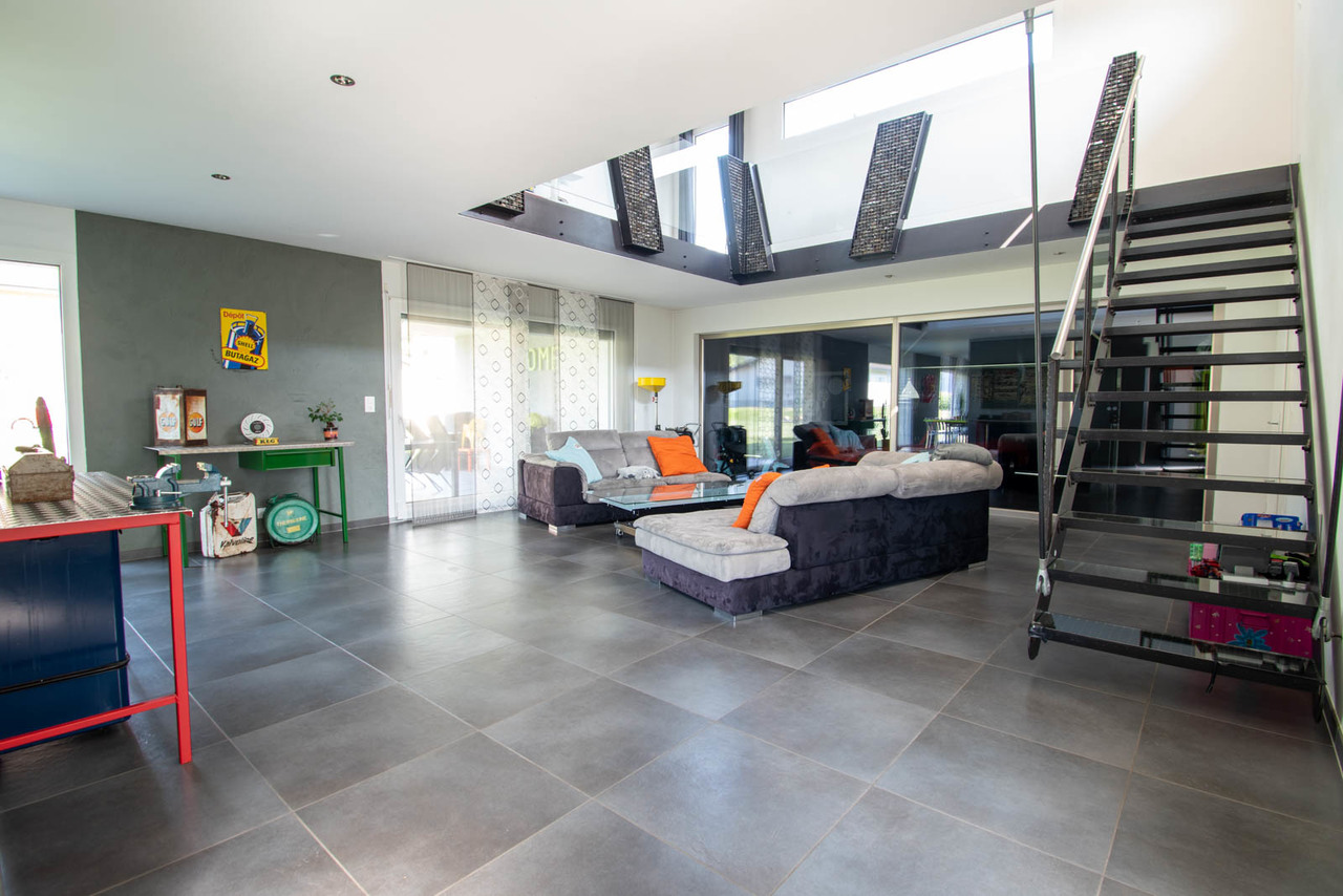 3 bedrooms Villa in Monthey, Switzerland No. 448