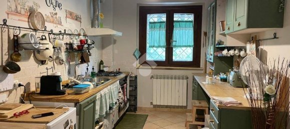 2 bedrooms Apartment in Gallicano nel Lazio, Italy No. 306240 4