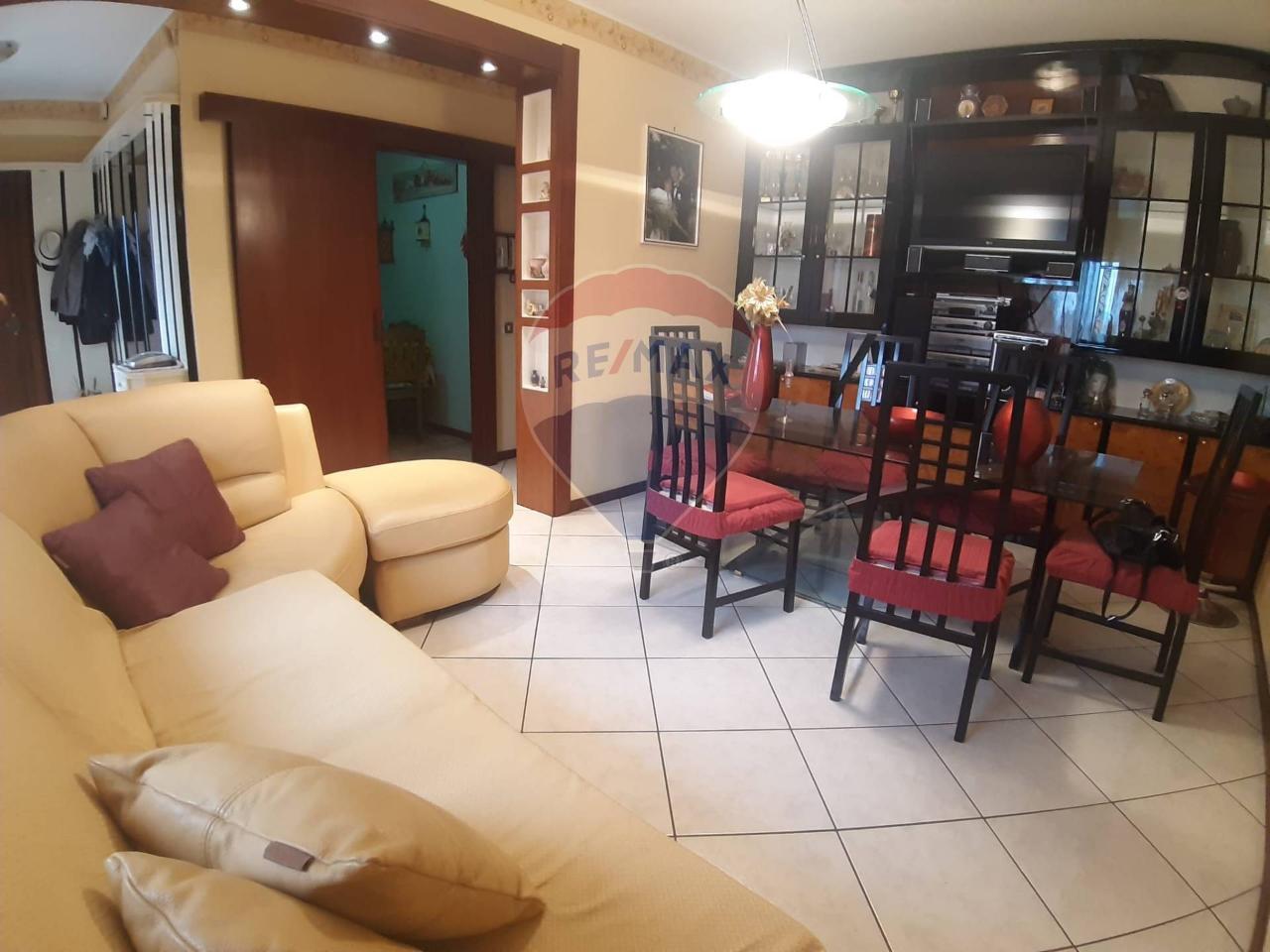 Apartamento de 3 habitaciónes en Catania, Italy No. 11605