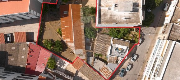 2 bedrooms House in Loule, Portugal No. 24554 4