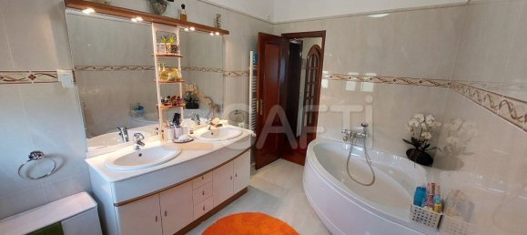 6 Schlafzimmer Haus in Paderne, Portugal, Nr. 57647 12