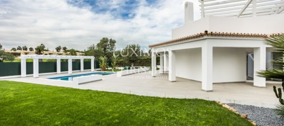 5 bedrooms Villa in Quarteira, Portugal No. 98850 22