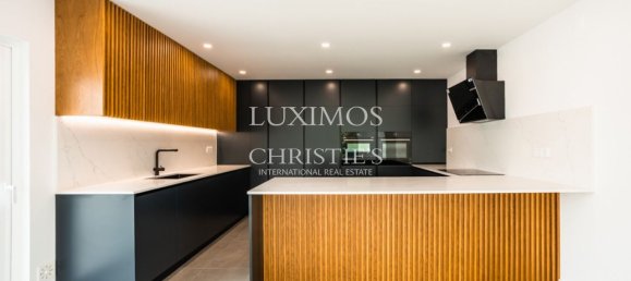 5 bedrooms Villa in Quarteira, Portugal No. 98850 32