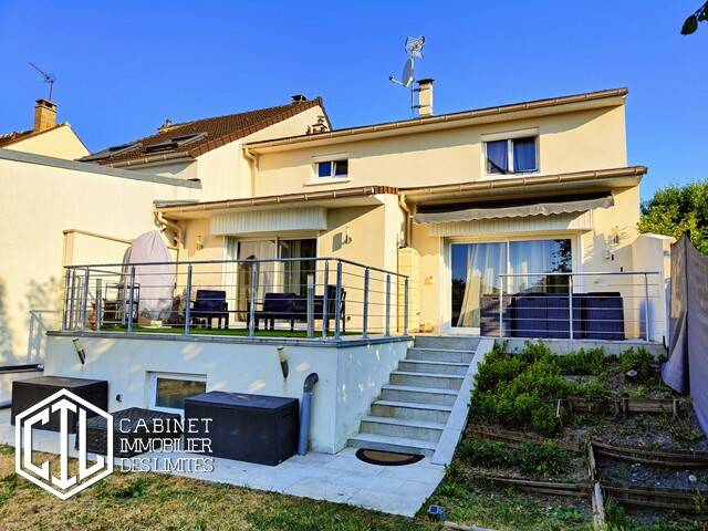 3 غرف نوم منزل في Gagny, France رقم 131655