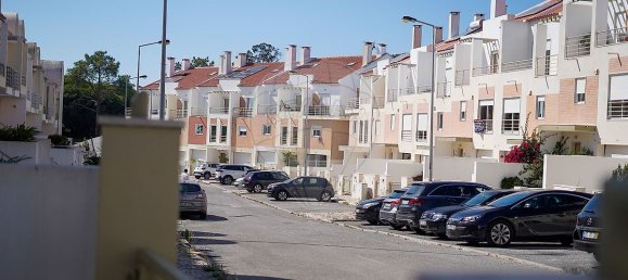 3 bedrooms House in Almada, Portugal No. 22543 30