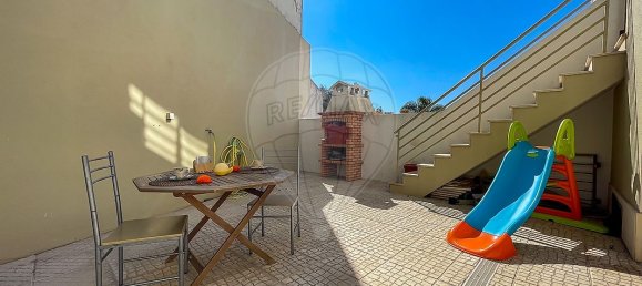 3 bedrooms House in Almada, Portugal No. 22543 21