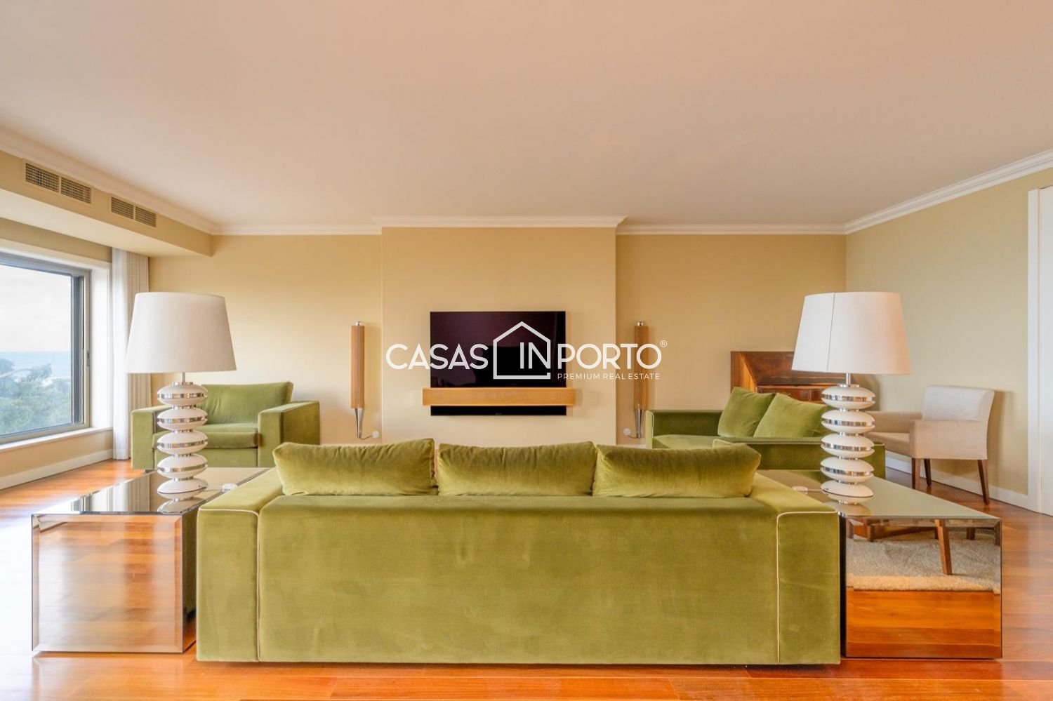 3 bedrooms Apartment in Porto, Portugal No. 122391