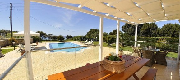 3 bedrooms Villa in Corfu, Greece No. 3660 14