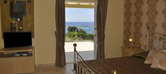 3 bedrooms Villa in Corfu, Greece No. 3660 21