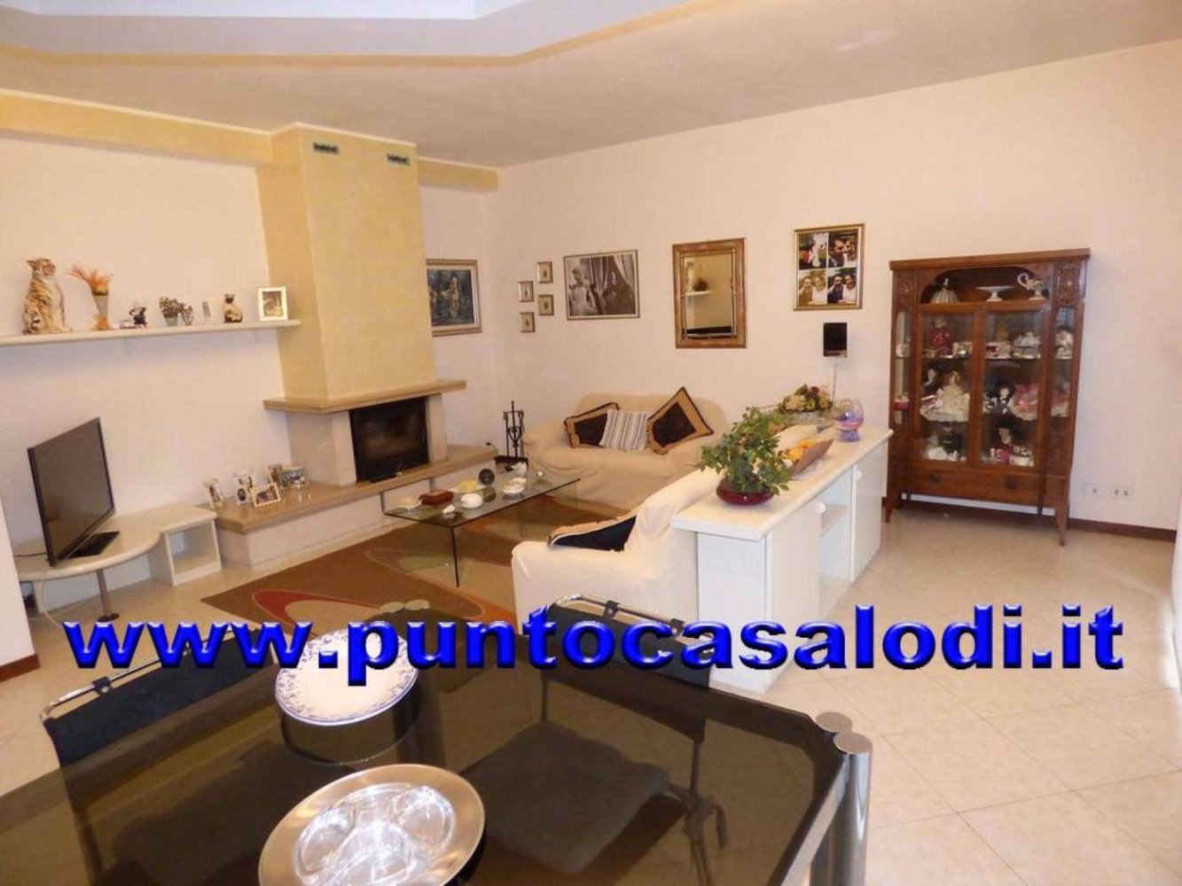 2 bedrooms Villa in San Colombano al Lambro, Italy No. 142632