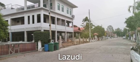 Villa de 5 dormitorios en Sattahip, Thailand No. 17850 7