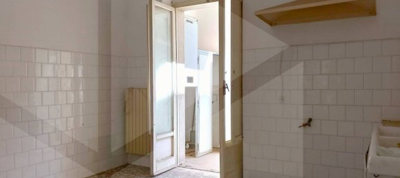 Apartamento de 3 divisões em Castellana Grotte, Italy N.º 28480 15