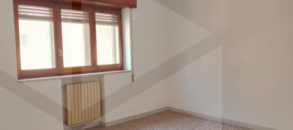 Apartamento de 3 divisões em Castellana Grotte, Italy N.º 28480 11