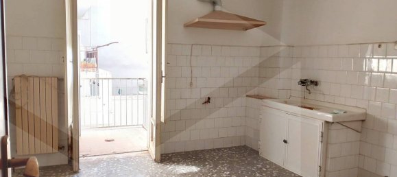 Apartamento de 3 divisões em Castellana Grotte, Italy N.º 28480 14