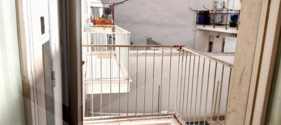 Apartamento de 3 divisões em Castellana Grotte, Italy N.º 28480 16