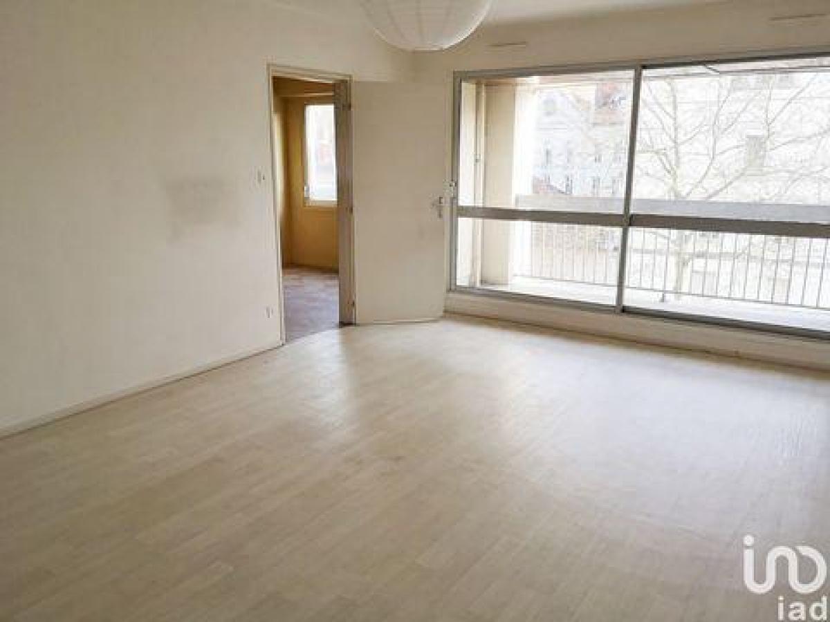 3 bedrooms Condo in Nancy, France No. 7724