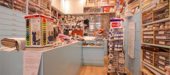 Gewerbliche Immobilie in Novara, Italy 53m², Nr. 72721 4