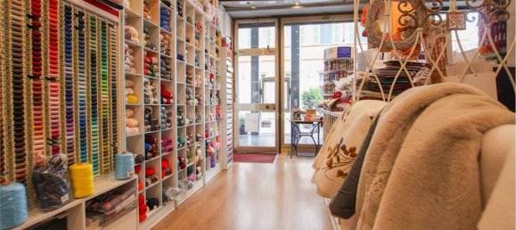 Gewerbliche Immobilie in Novara, Italy 53m², Nr. 72721 5