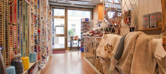 Gewerbliche Immobilie in Novara, Italy 53m², Nr. 72721 3