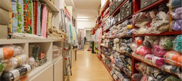 Gewerbliche Immobilie in Novara, Italy 53m², Nr. 72721 6