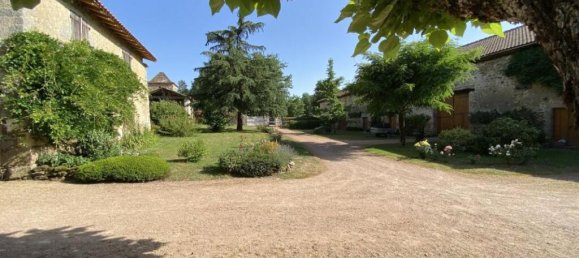 4 chambres Maison à Busserolles, France No. 339219 3