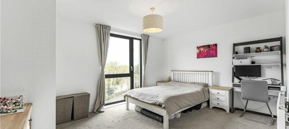 2 bedrooms Apartment in London, United Kingdom No. 8719 3