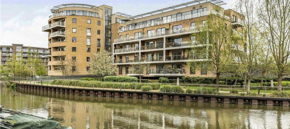 2 bedrooms Apartment in London, United Kingdom No. 8719 2