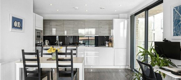 2 bedrooms Apartment in London, United Kingdom No. 8719 7