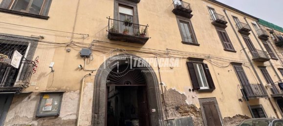 5 bedrooms Apartment in Naples, Italy No. 14420 25