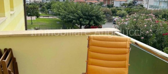 2-salle Appartement à Borghetto Santo Spirito, Italy No. 134691 3