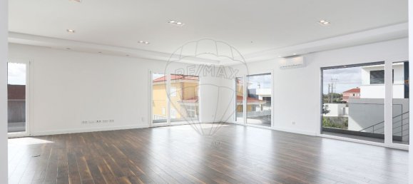 5 Schlafzimmer Haus in Loures, Portugal, Nr. 47443 18