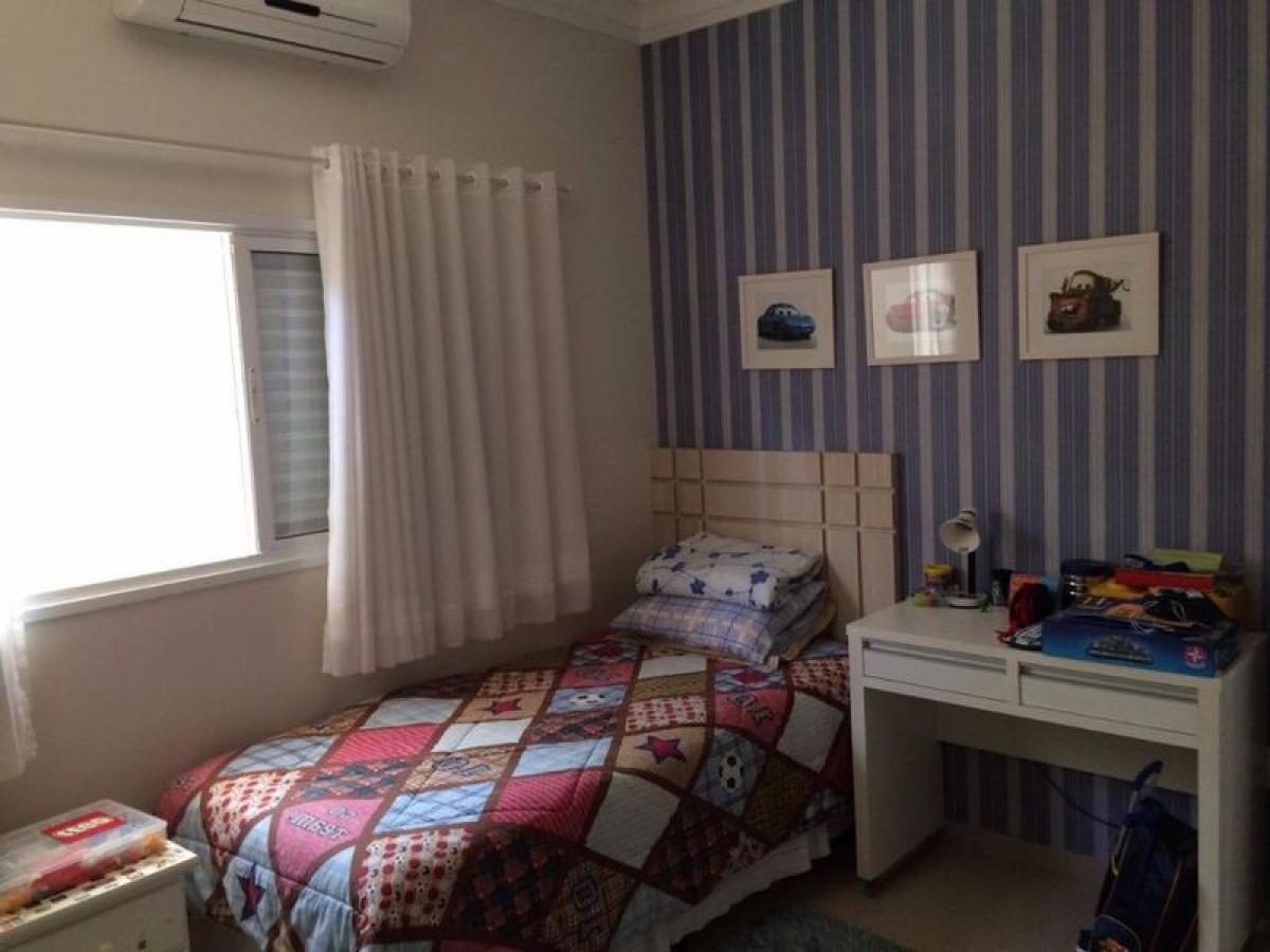 Дом с 3 спальнями в Сан-Паулу, Бразилия № 590109