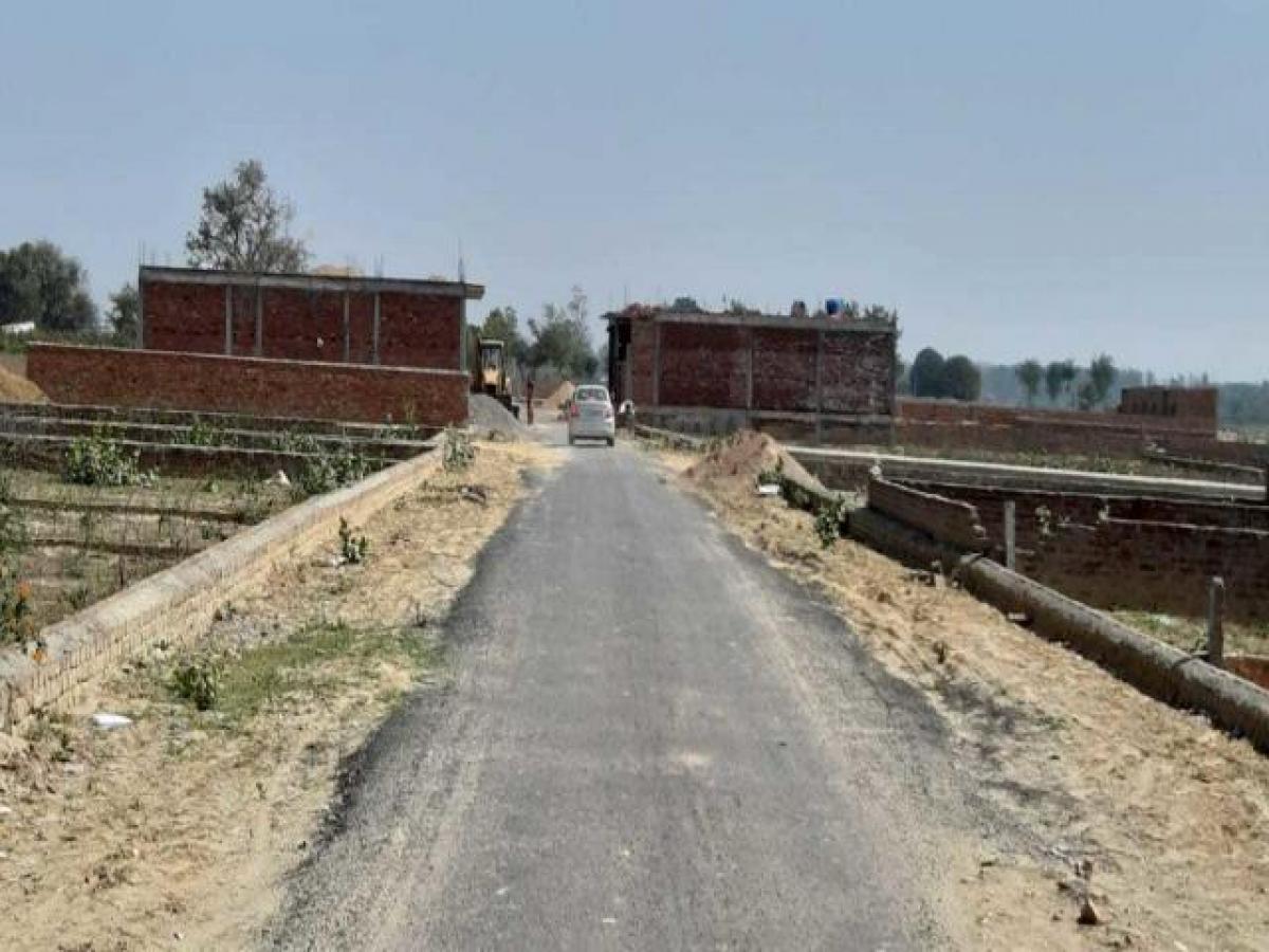  Land in Lucknow, India No. 30468