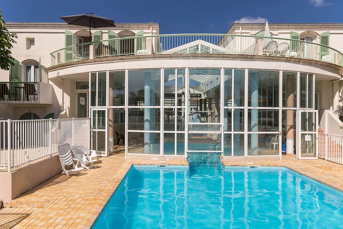 2 bedrooms Duplex in Saint-Martin-de-Re, France No. 300972