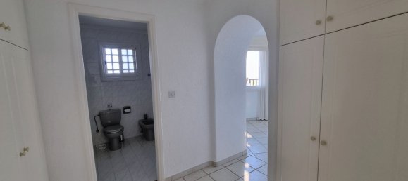 Villa de 4 dormitorios en Tala, Cyprus No. 21906 27