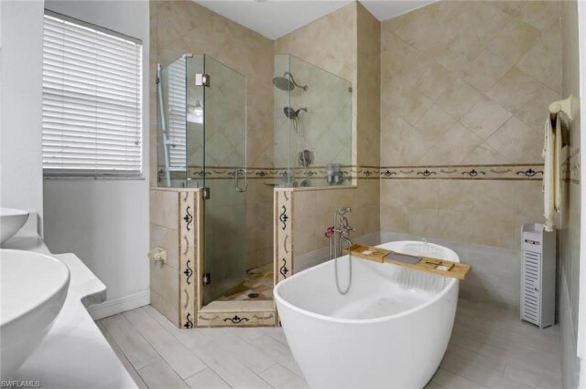 5 bedrooms House in Naples, USA No. 427304