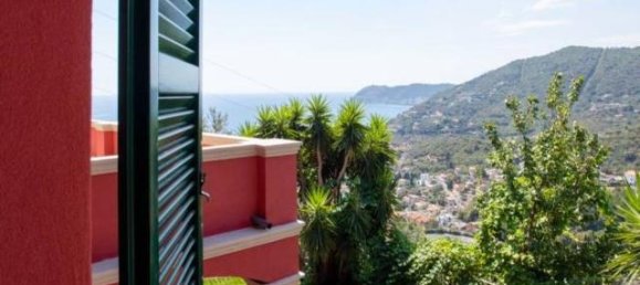 Apartamento de 2 habitaciónes en Alassio, Italy No. 161070 10
